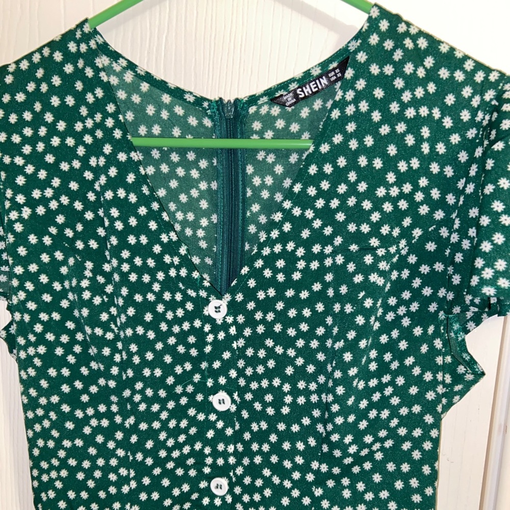 Dress - Picture 2 of 3